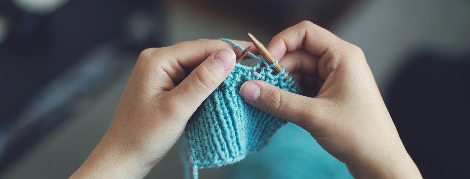 Hands knitting